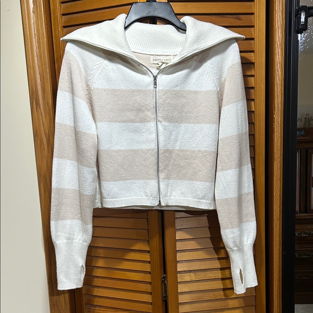 Happily Grey Cropped Zip Up Sweater Medium